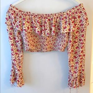 Pacsun off the shoulder crop top in XS